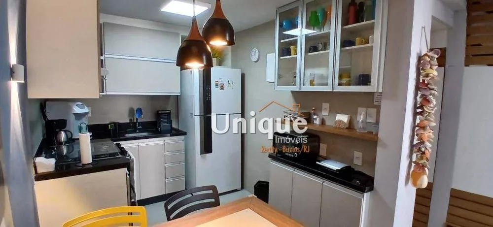 Apartamento à venda com 2 quartos, 70m² - Foto 3