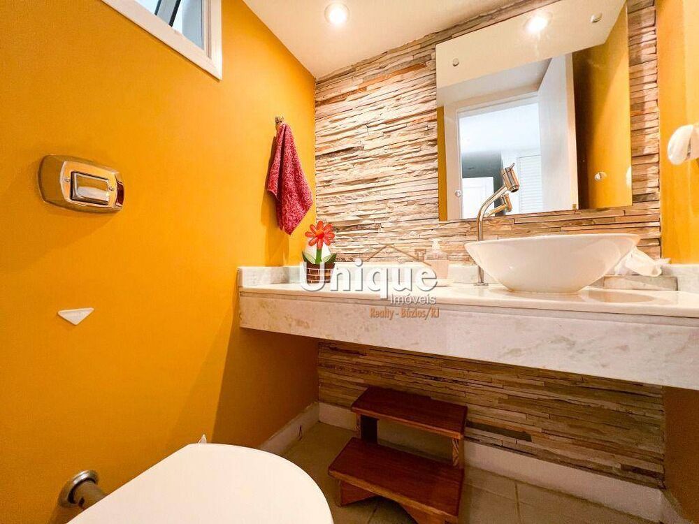 Casa de Condomínio para alugar com 4 quartos, 180m² - Foto 4