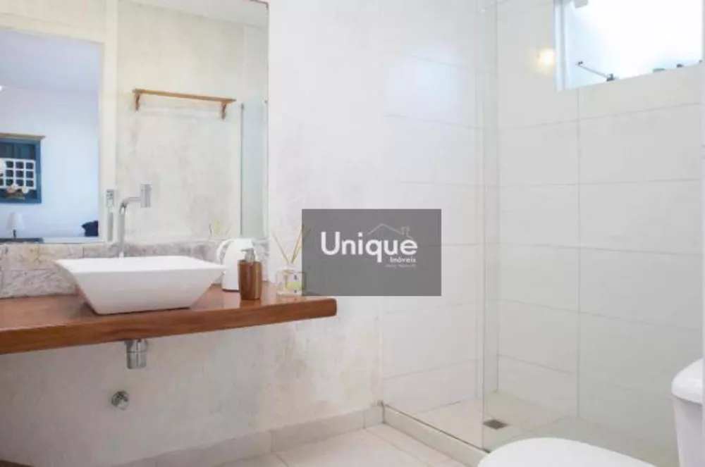 Casa, 7 quartos, 440 m² - Foto 1