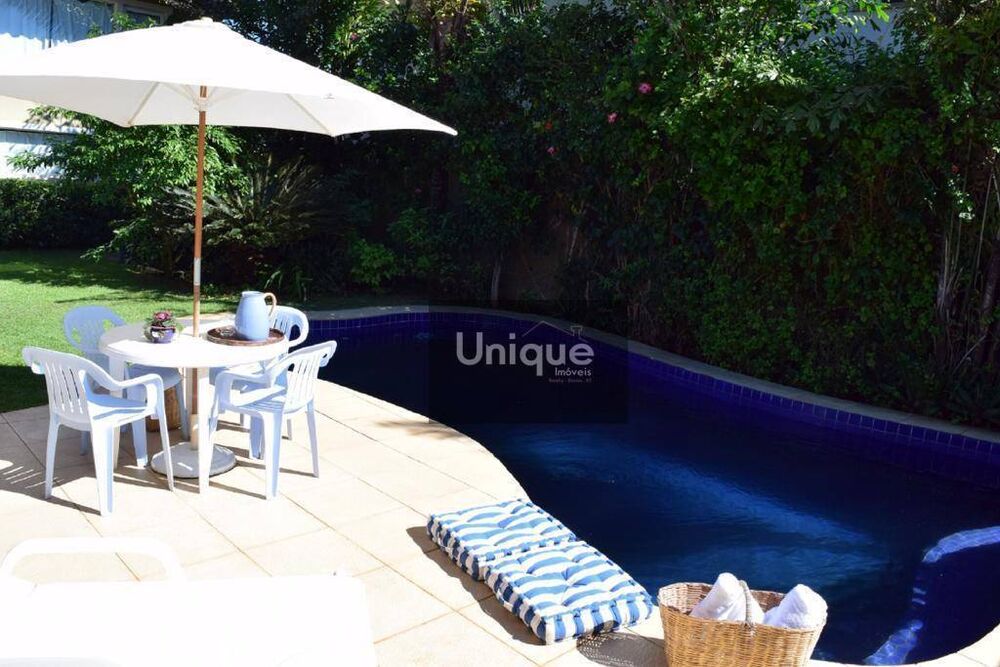 Casa de Condomínio à venda com 6 quartos, 500m² - Foto 4
