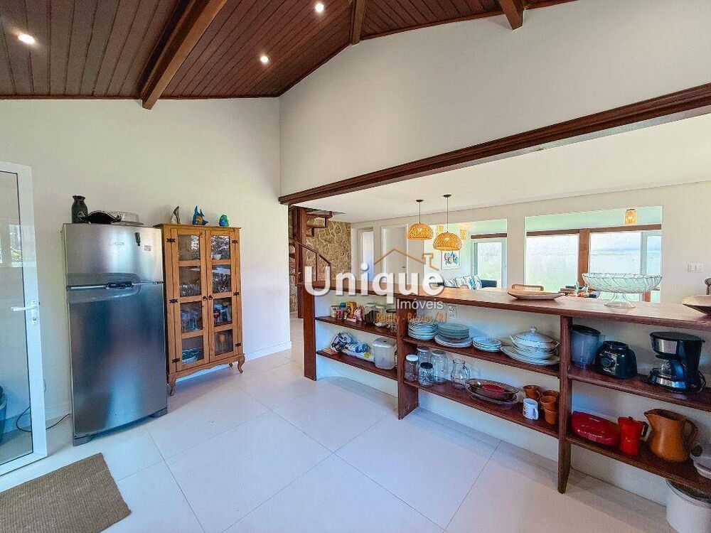 Casa, 4 quartos, 220 m² - Foto 24