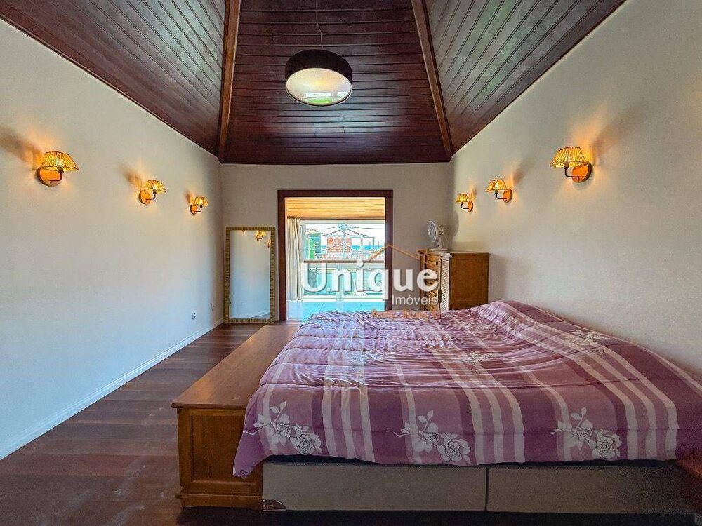 Casa, 4 quartos, 220 m² - Foto 21