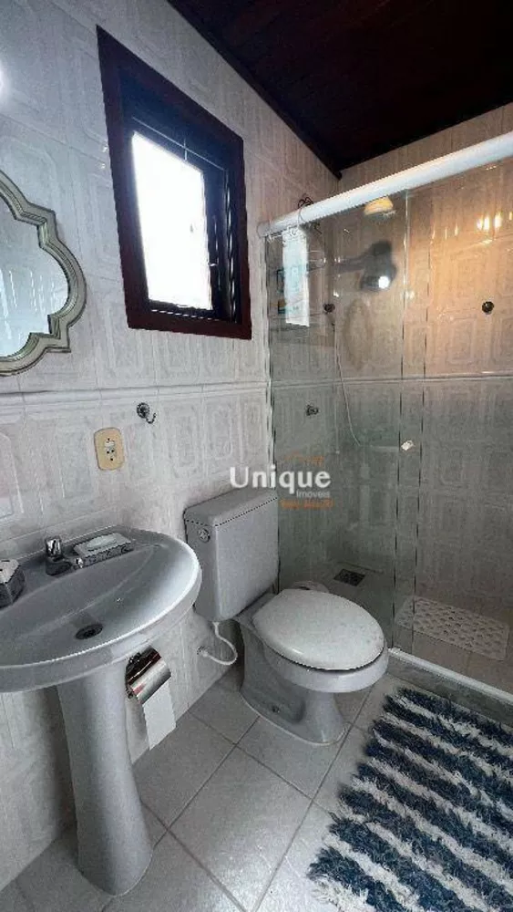 Casa, 7 quartos, 300 m² - Foto 1
