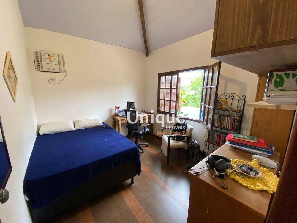 Casa de Condomínio à venda com 4 quartos, 148m² - Foto 2
