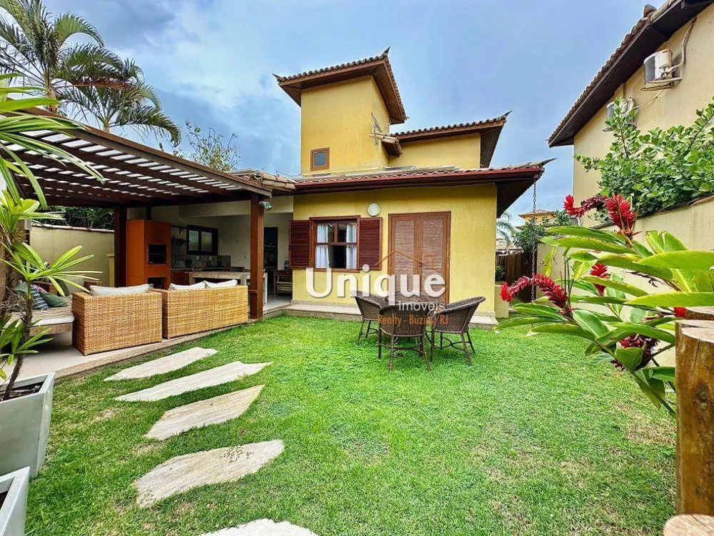 Casa de Condomínio à venda com 4 quartos, 150m² - Foto 1