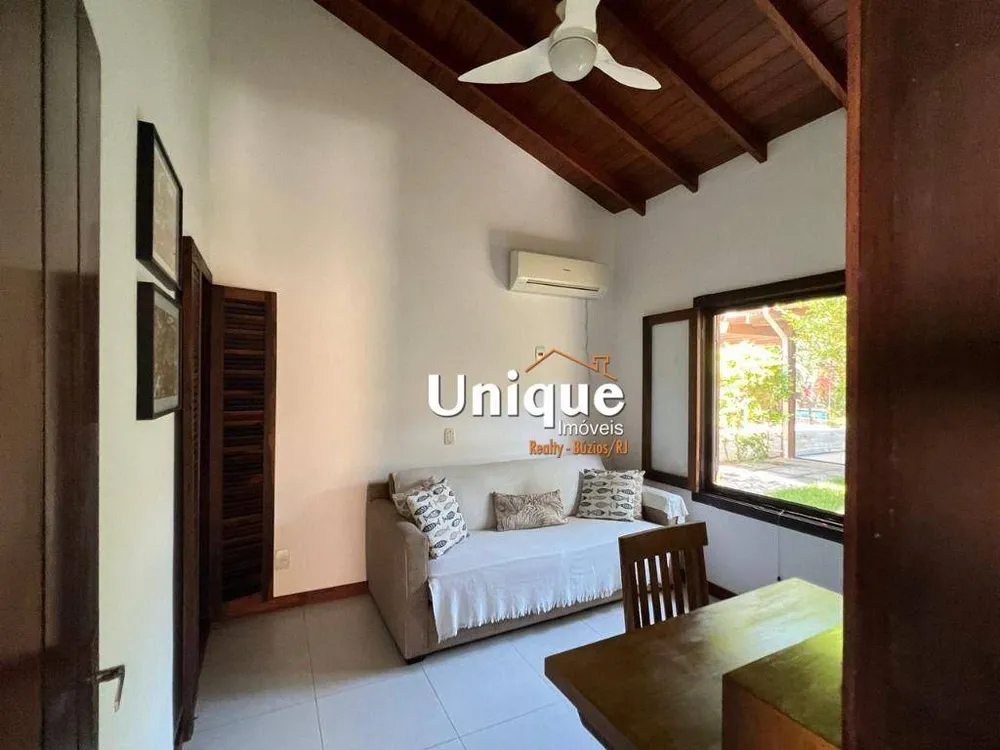 Casa, 6 quartos, 237 m² - Foto 1
