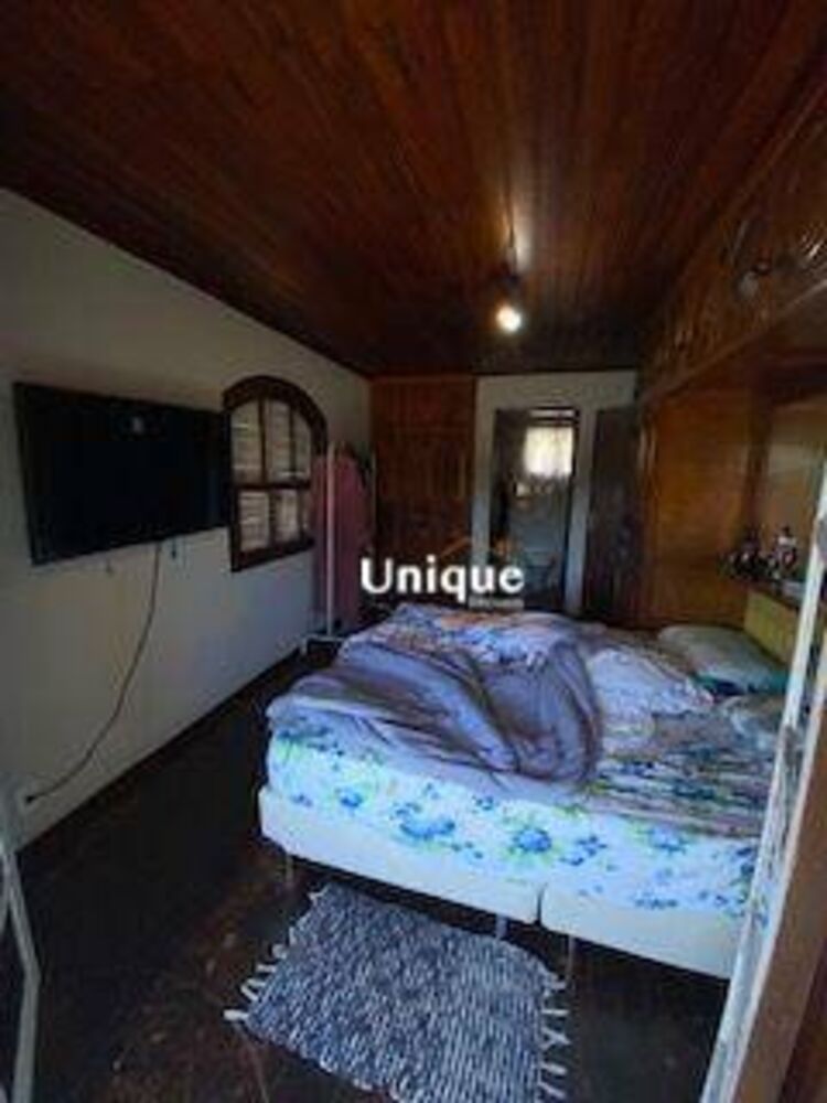 Casa, 6 quartos, 268 m² - Foto 1