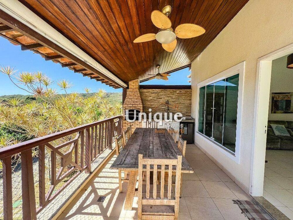 Casa de Condomínio à venda com 4 quartos, 250m² - Foto 3