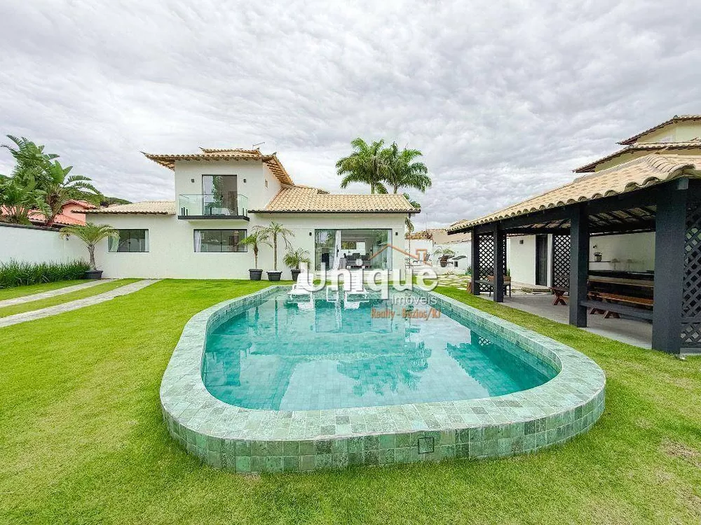 Casa, 7 quartos, 230 m² - Foto 1