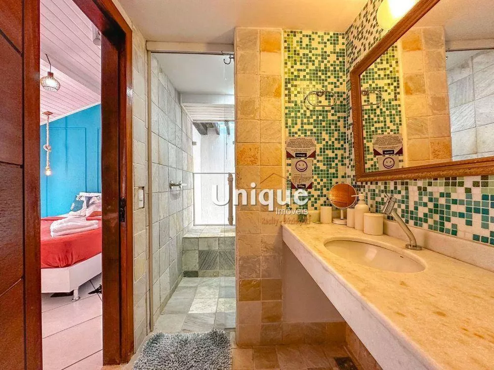 Casa, 6 quartos, 250 m² - Foto 22