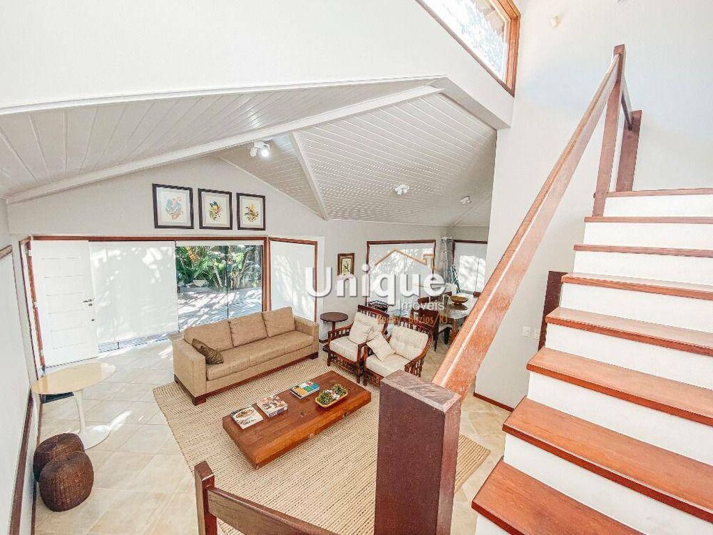 Casa de Condomínio à venda com 4 quartos, 240m² - Foto 3