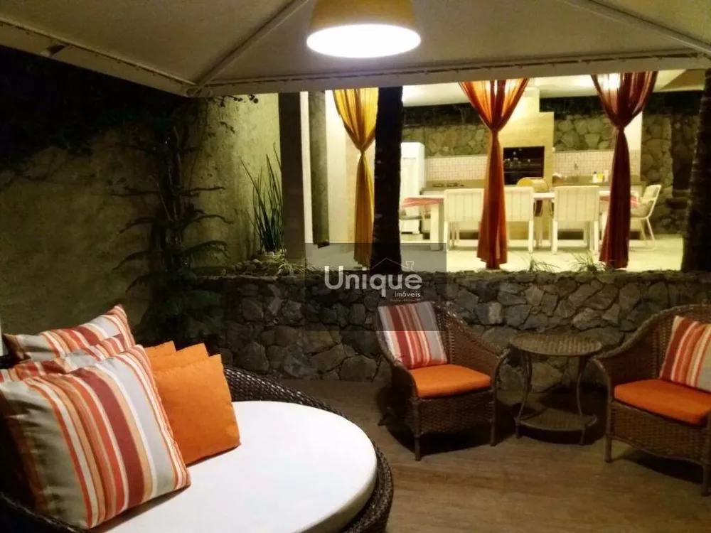 Casa, 5 quartos, 300 m² - Foto 43