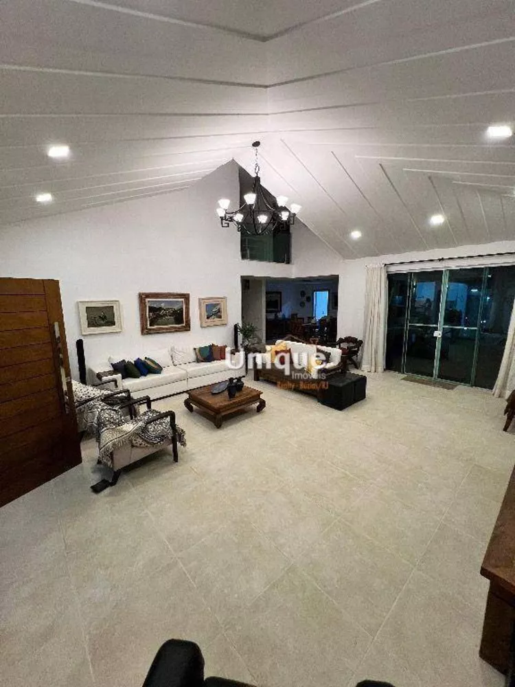 Casa, 4 quartos, 240 m² - Foto 27