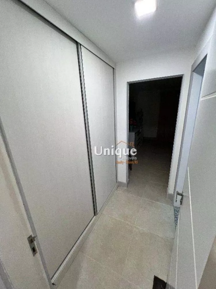 Casa, 4 quartos, 240 m² - Foto 17