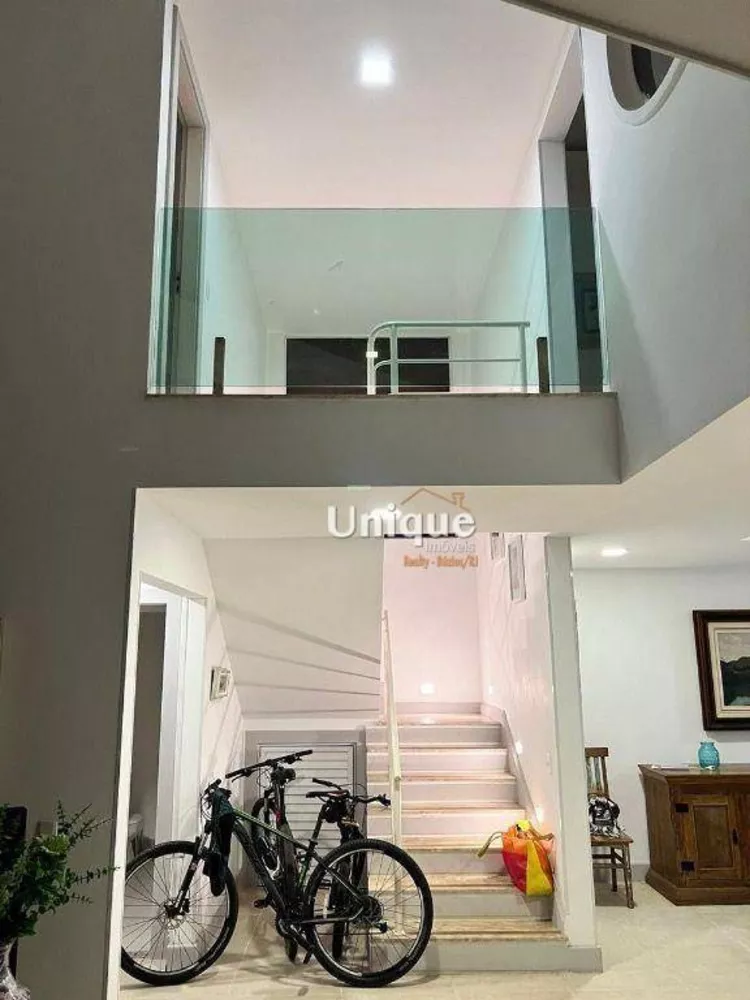 Casa, 4 quartos, 240 m² - Foto 15