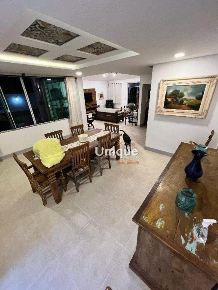 Casa, 4 quartos, 240 m² - Foto 23