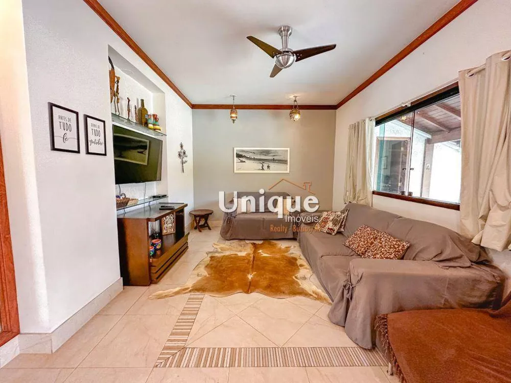 Casa, 8 quartos, 328 m² - Foto 1