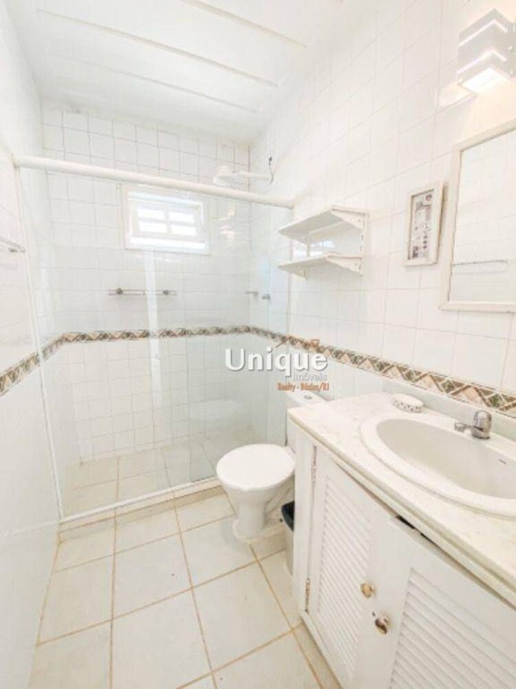 Casa, 5 quartos, 180 m² - Foto 1