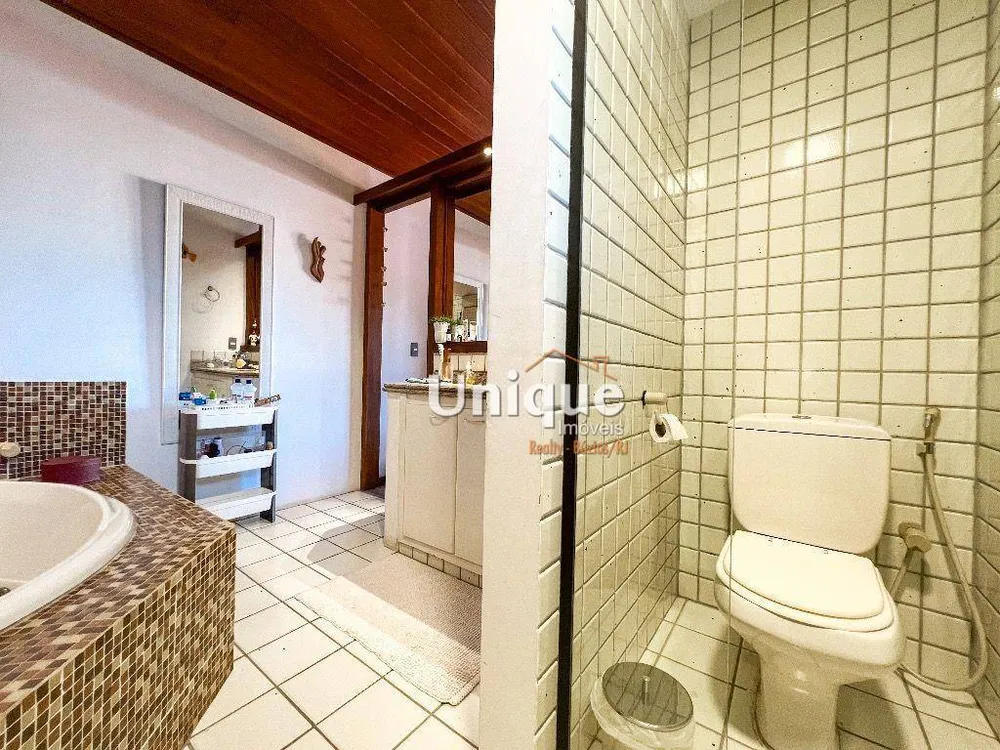 Casa, 4 quartos, 260 m² - Foto 24
