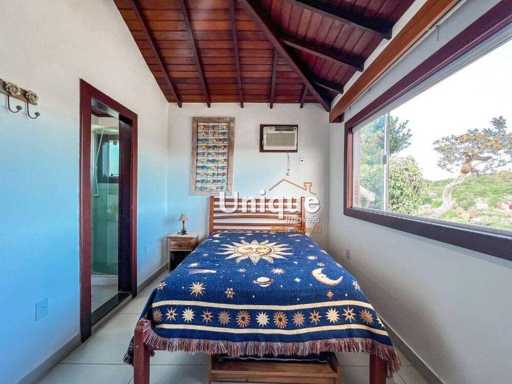 Casa de Condomínio à venda com 3 quartos, 204m² - Foto 1