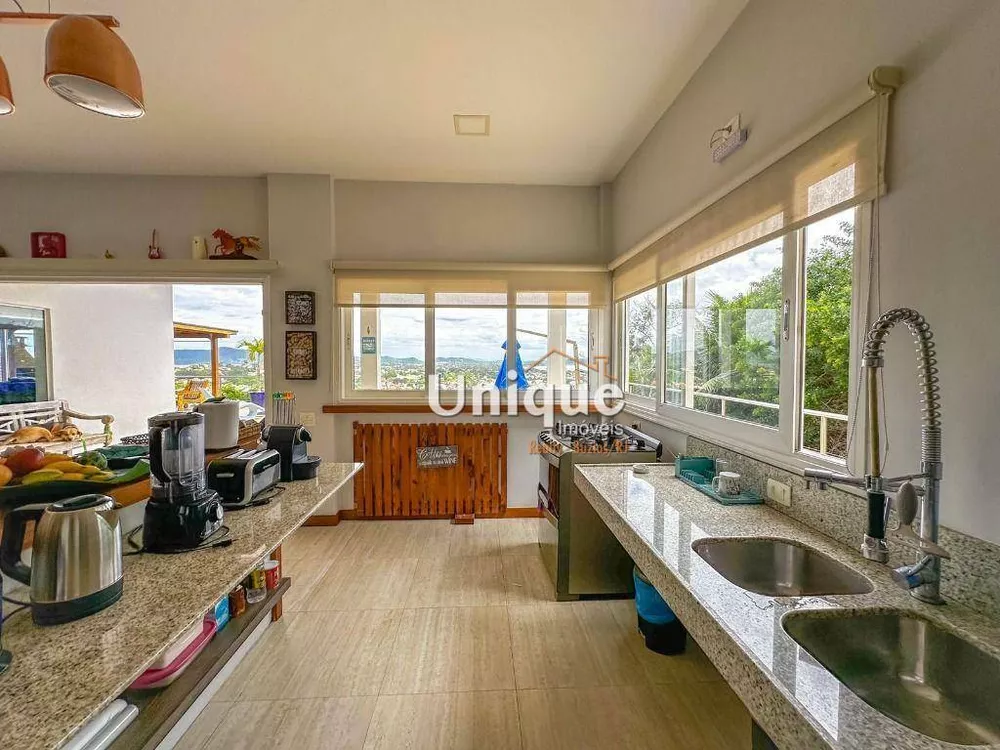 Casa, 4 quartos, 218 m² - Foto 8