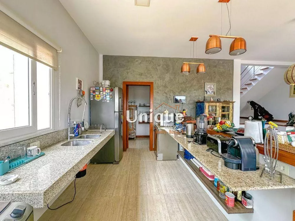 Casa, 4 quartos, 218 m² - Foto 9