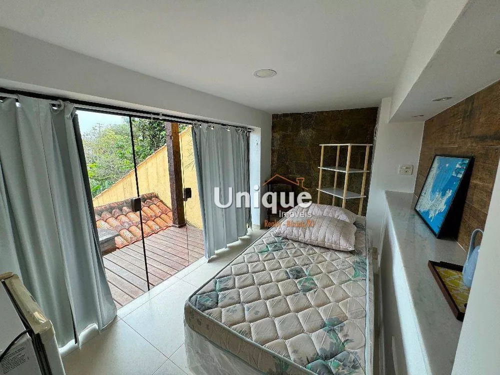 Casa, 6 quartos, 300 m² - Foto 1