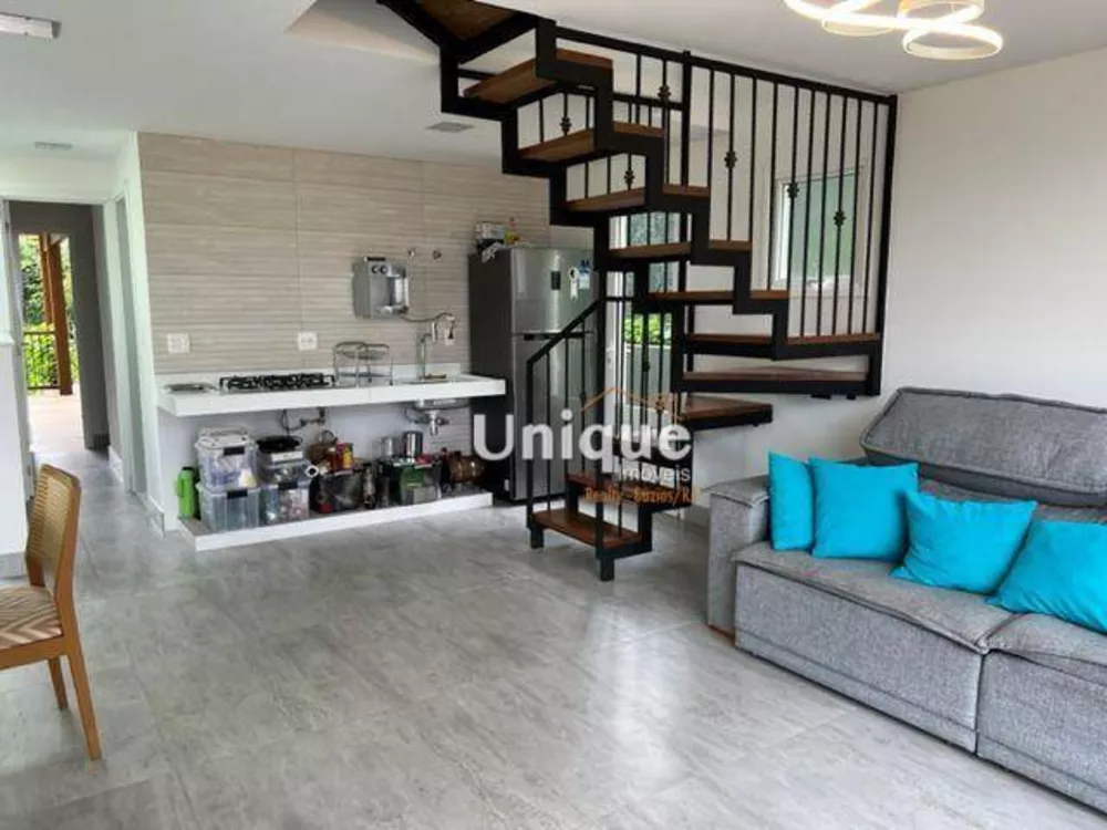 Casa, 5 quartos, 195 m² - Foto 2