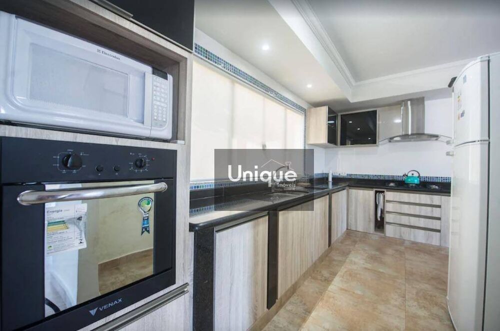 Casa à venda com 5 quartos, 350m² - Foto 5