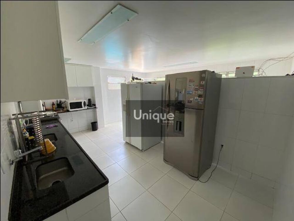Casa à venda com 5 quartos, 400m² - Foto 4