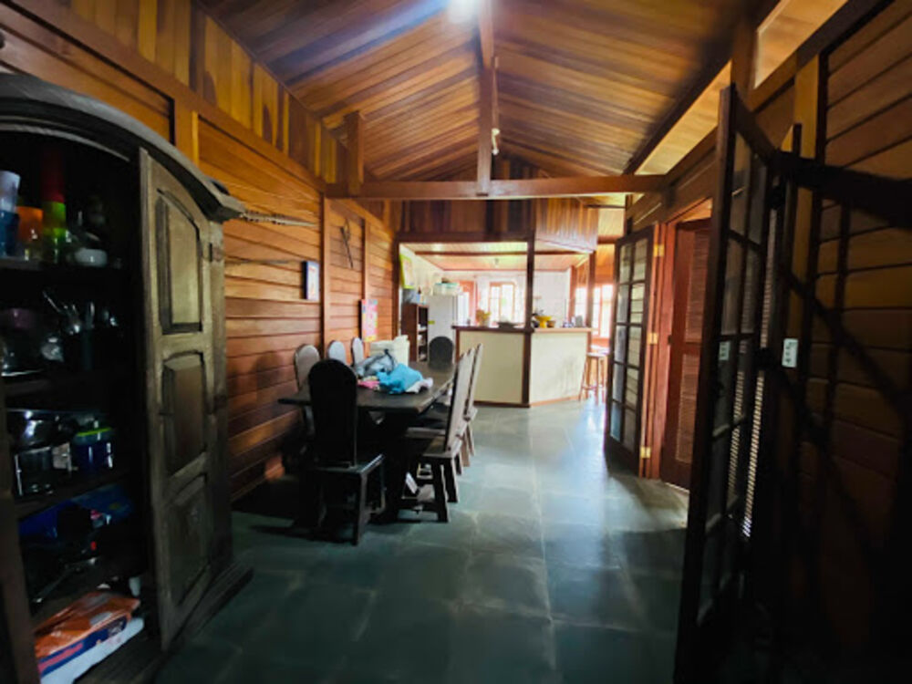 Casa, 6 quartos, 195 m² - Foto 2