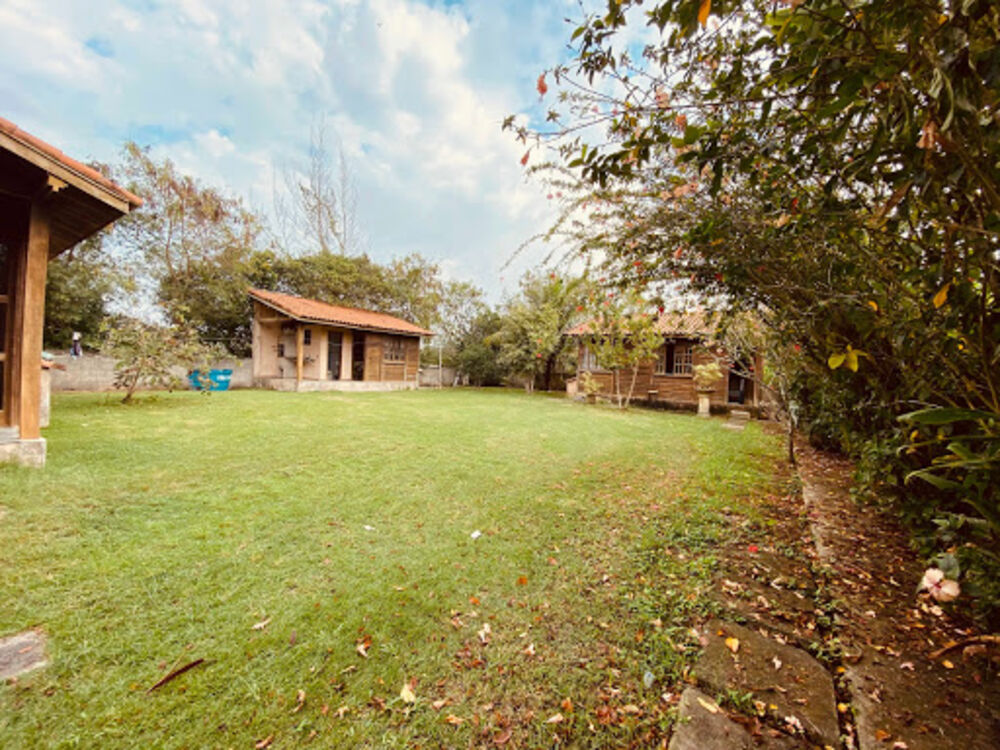 Casa, 6 quartos, 195 m² - Foto 1