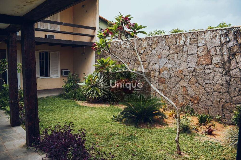 Casa à venda com 4 quartos, 270m² - Foto 5