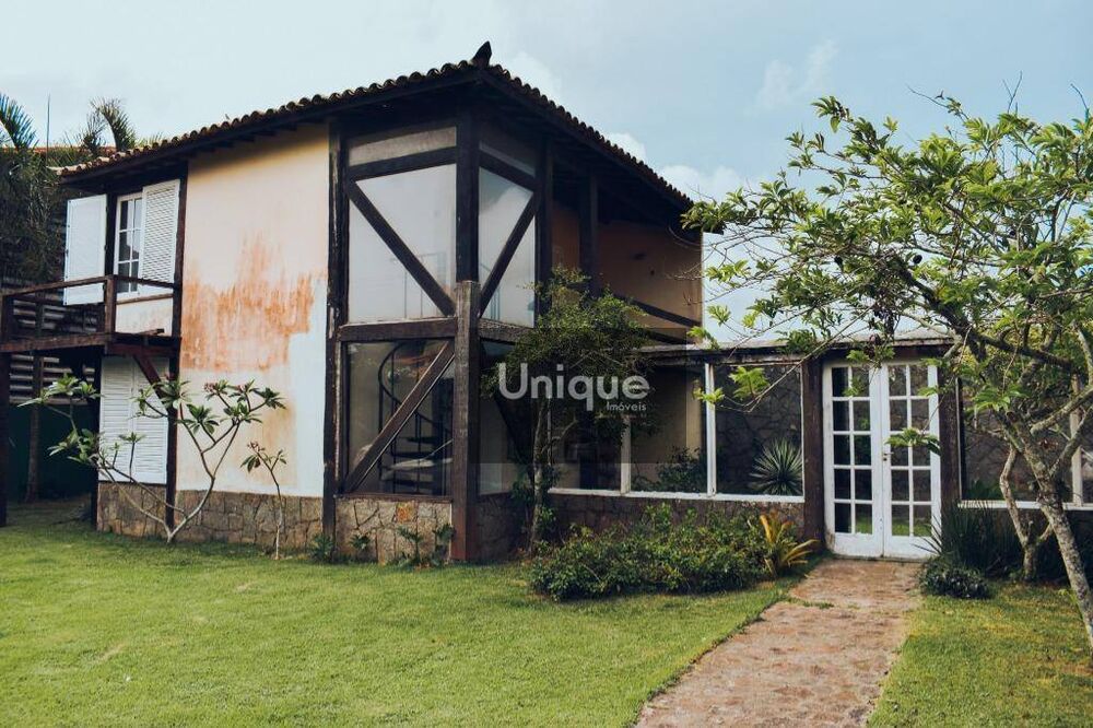 Casa à venda com 4 quartos, 270m² - Foto 3