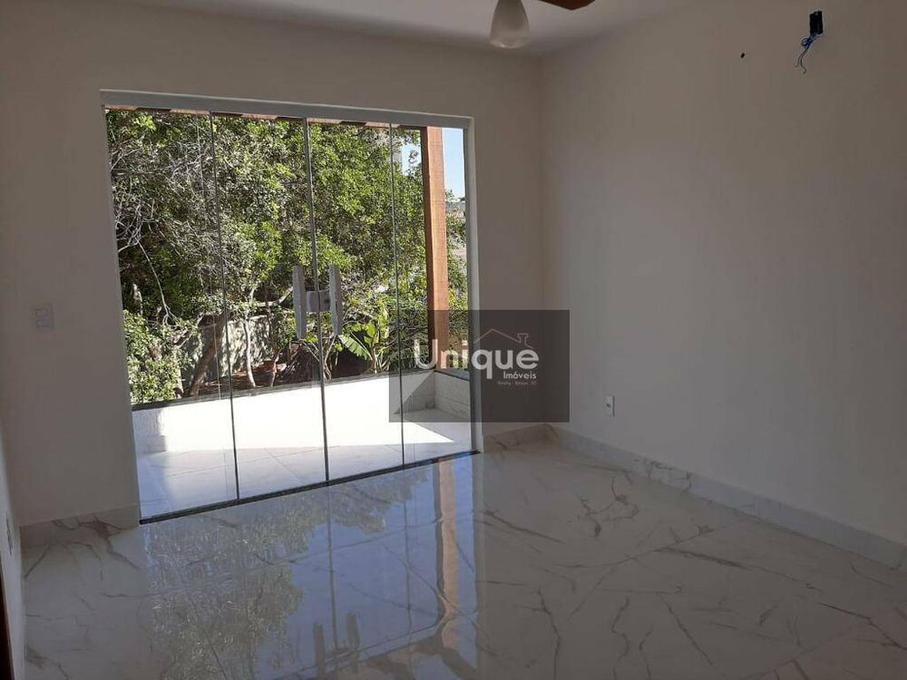 Casa, 3 quartos, 121 m² - Foto 1