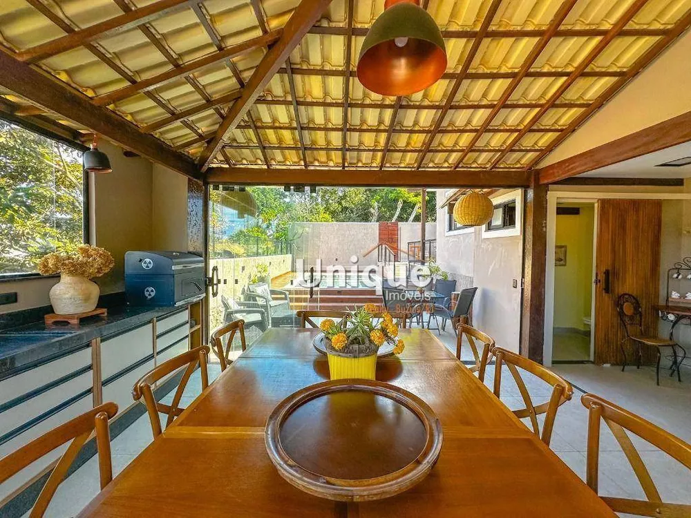 Casa, 6 quartos, 240 m² - Foto 12
