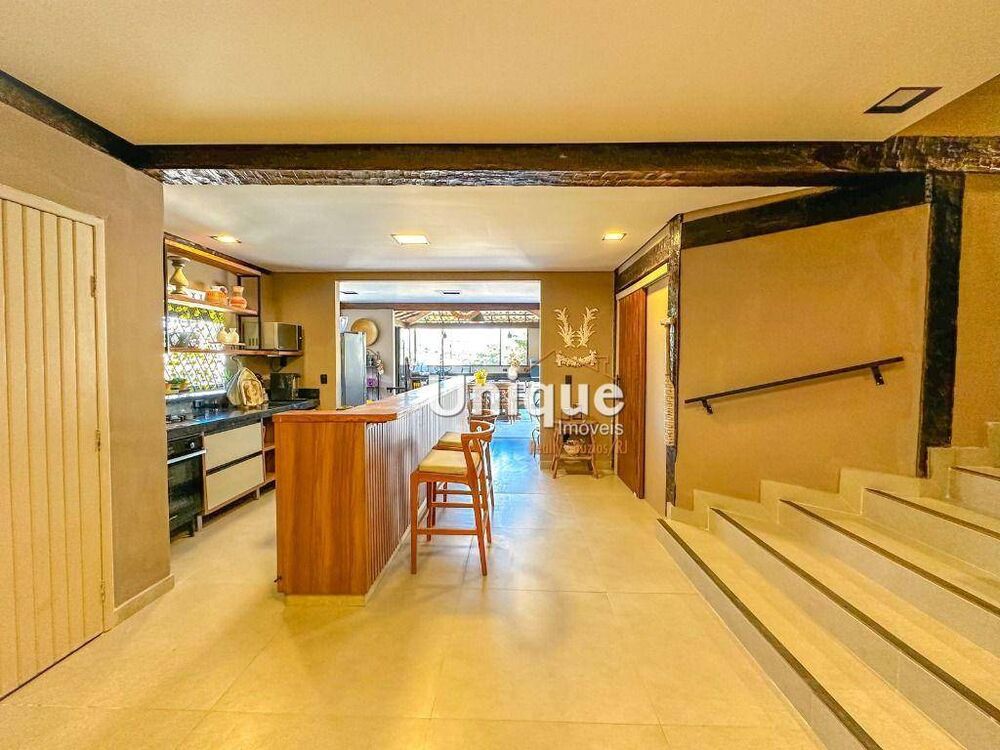 Casa, 6 quartos, 240 m² - Foto 7