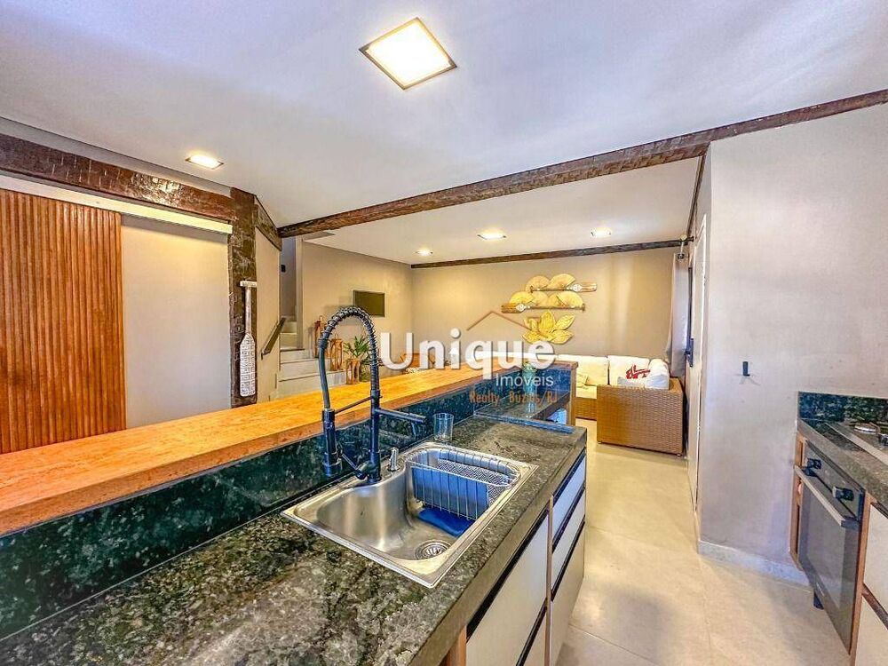 Casa, 6 quartos, 240 m² - Foto 9