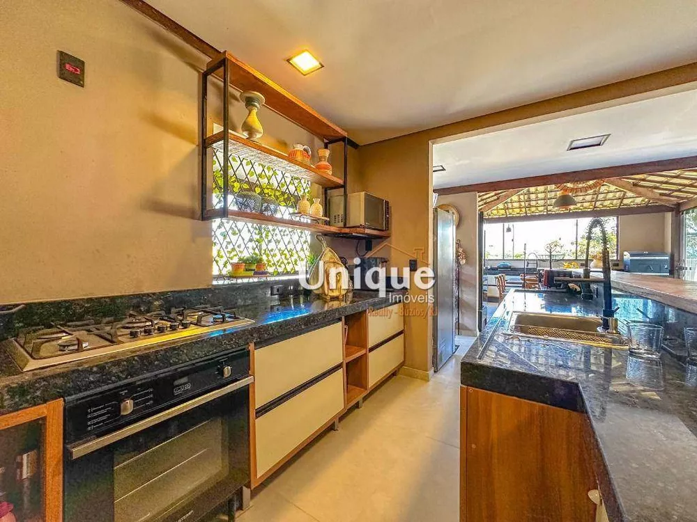 Casa, 6 quartos, 240 m² - Foto 8