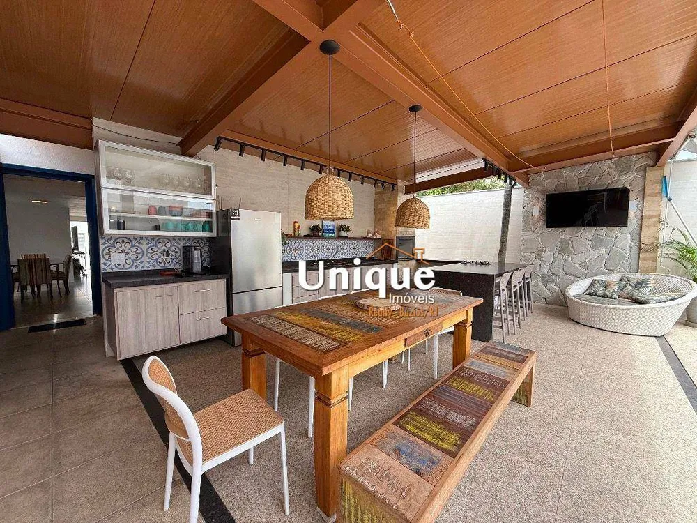 Casa, 4 quartos, 200 m² - Foto 2