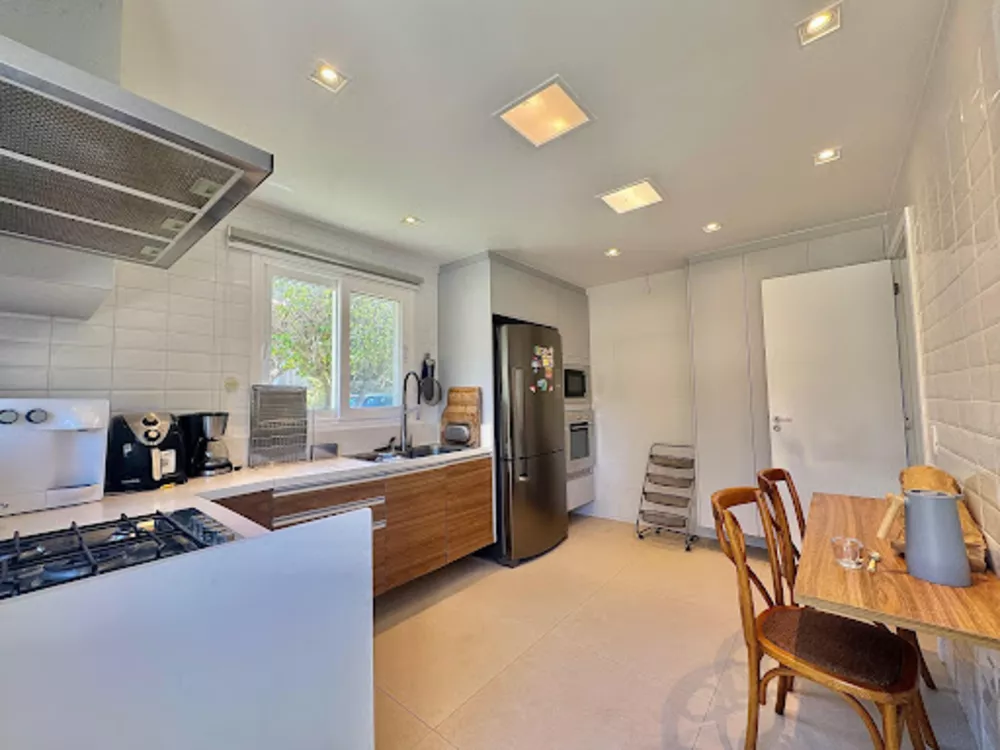 Casa, 4 quartos, 250 m² - Foto 18