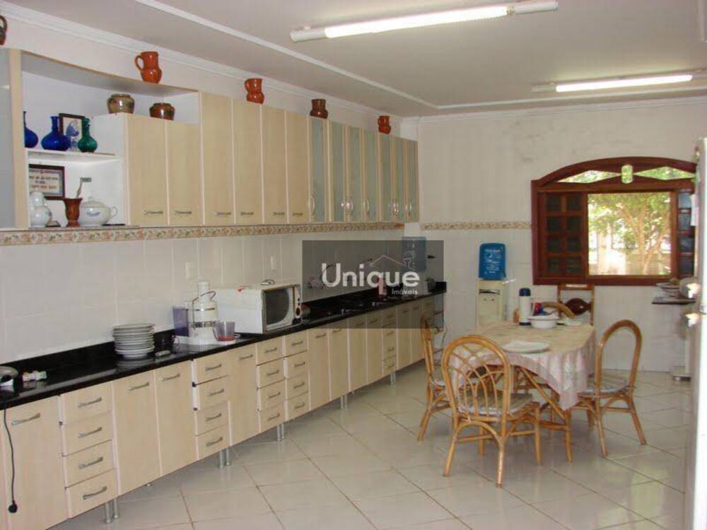 Casa, 4 quartos, 650 m² - Foto 2