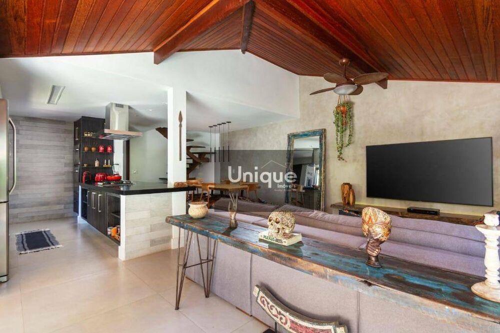Casa de Condomínio à venda com 3 quartos, 170m² - Foto 2