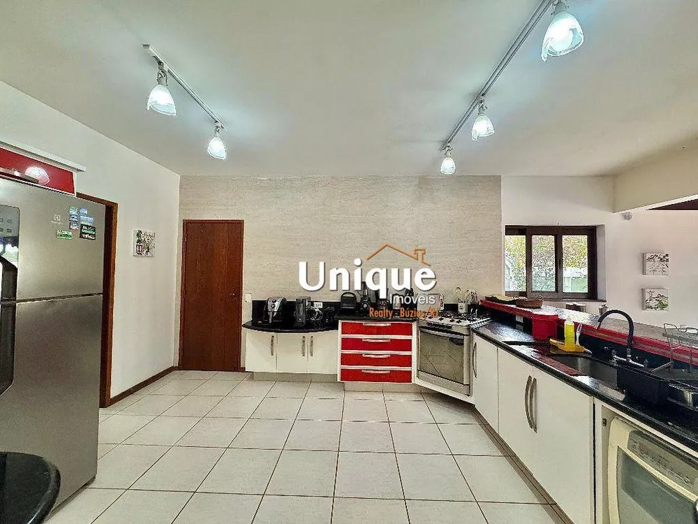 Casa, 4 quartos, 350 m² - Foto 23