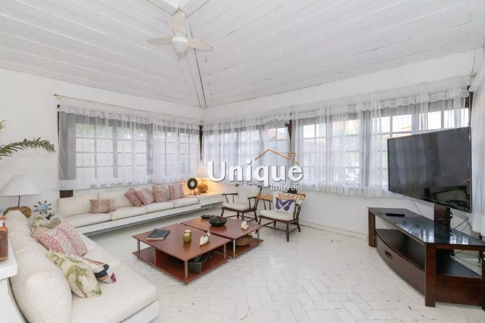 Casa, 6 quartos, 250 m² - Foto 10