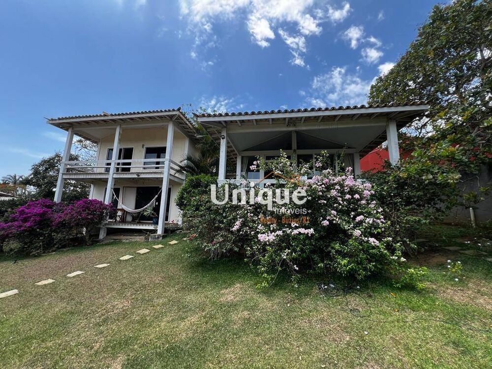 Casa à venda com 6 quartos, 189m² - Foto 4