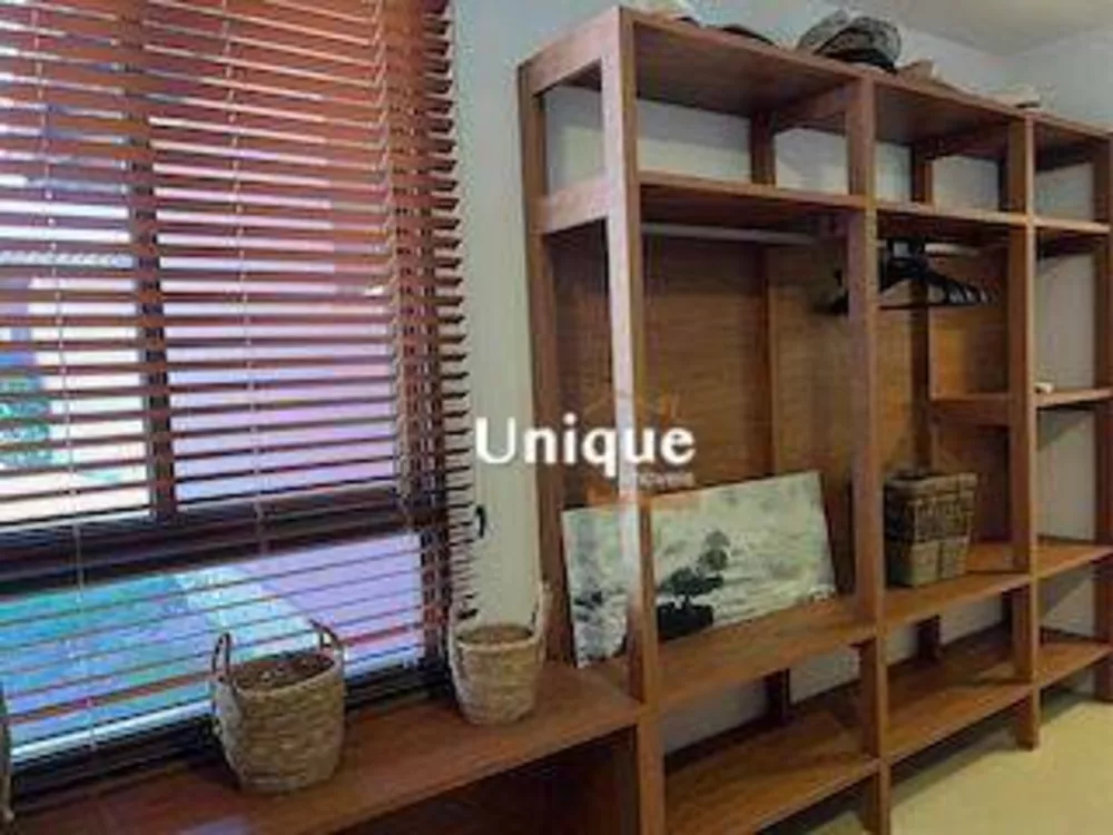 Casa, 5 quartos, 250 m² - Foto 1