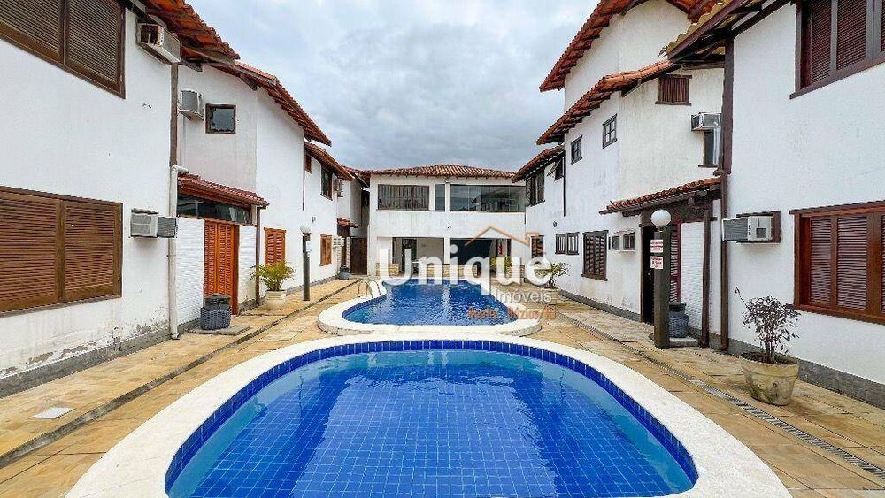 Casa de Condomínio à venda com 5 quartos, 234m² - Foto 2