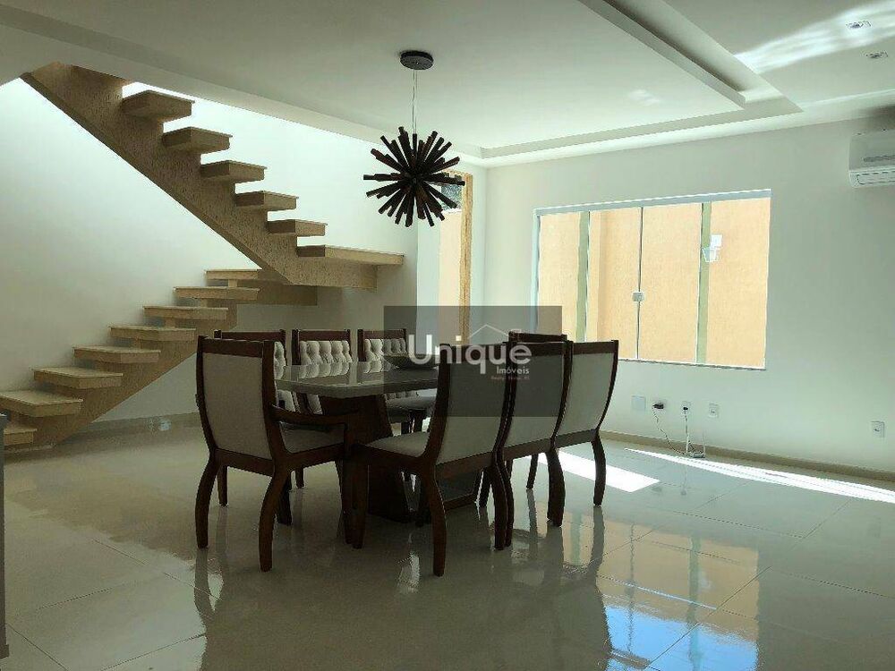 Casa de Condomínio à venda com 5 quartos, 210m² - Foto 7