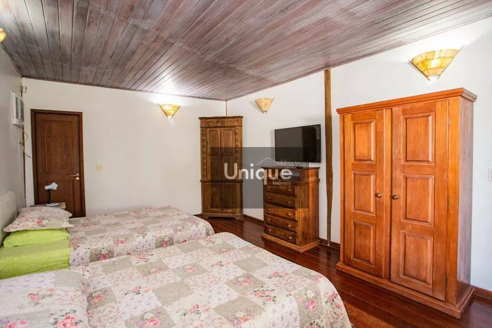 Casa, 7 quartos, 315 m² - Foto 42